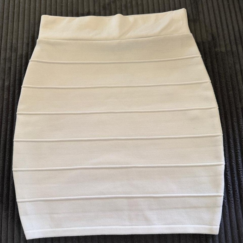 Love Culture white mini skirt Y2K size S